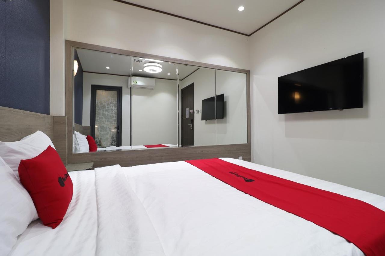 RedDoorz Plus&Cloud 9 Quang Trung Hotel TP. Hồ Chí Minh Ngoại thất bức ảnh